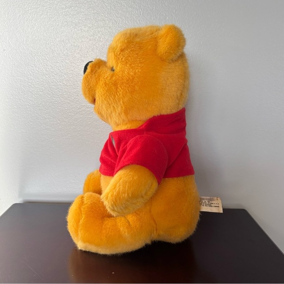 Mattel Winnie the Pooh Teddy Bear With Honey Pot Stuffed Animal Plush 1994 *READ - Picture 2 of 11